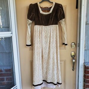 Couriers California Vintage Lace Dress